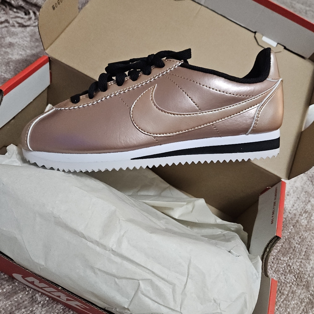 Nike Rose Gold Sneakers
